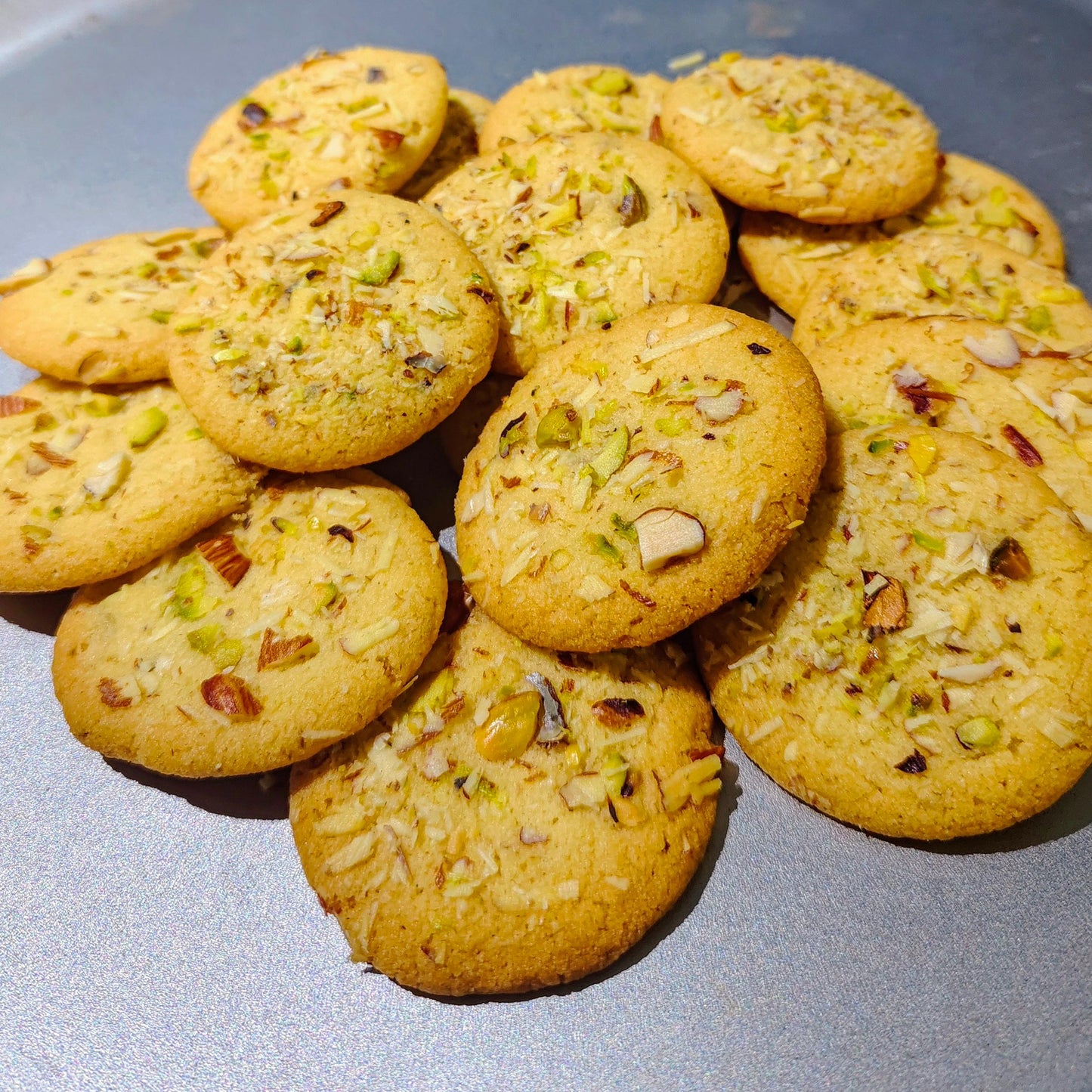Mix nut cookies