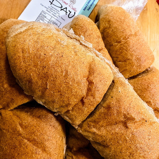 Pav (dinner rolls)